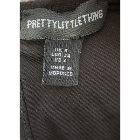 PrettyLittleThing Black Sleeveless Tiered Ruffle Romper Womens 2 Keyhole Back 2 - Picture 7 of 12